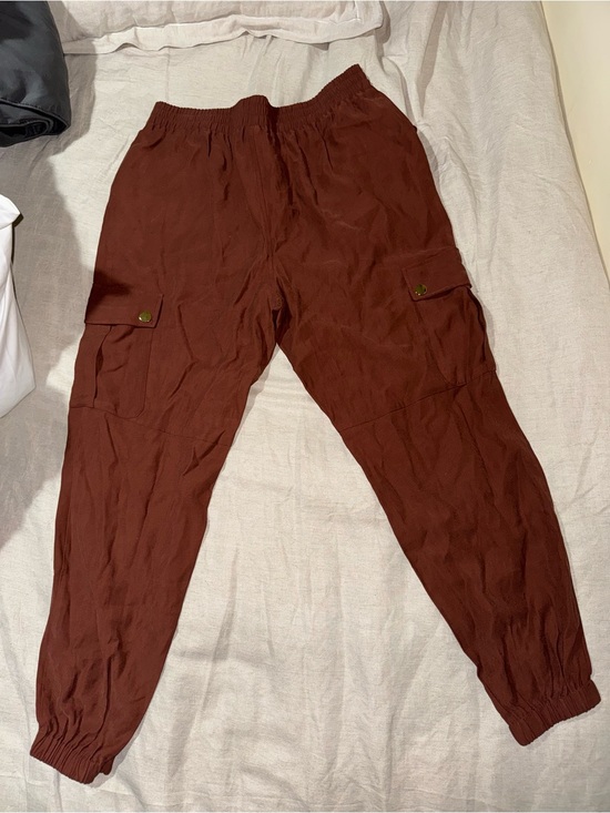 INC International Concepts Pants - Inc Women’s Cargo Jogger Pants in Brown Size L Nwot